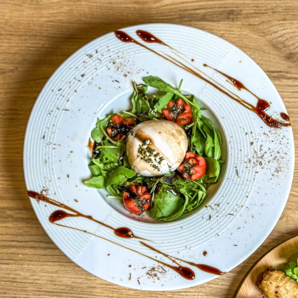 Burrata à retrouver dans notre restaurant à Lille halal